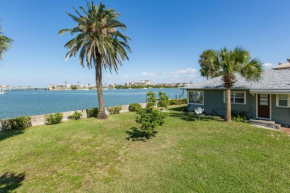 Treasured Times Beach House - Waterfront Rental - Monthly